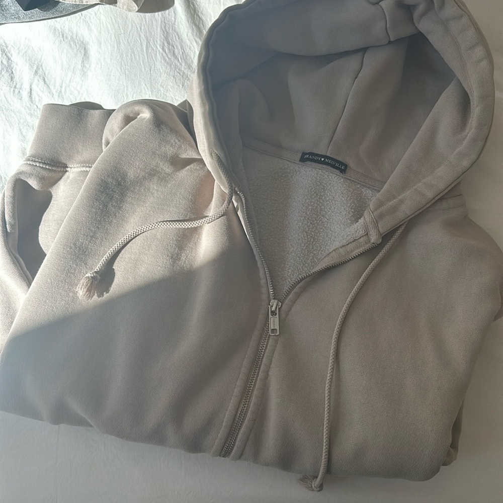 Brandy Melville zip up hoodie